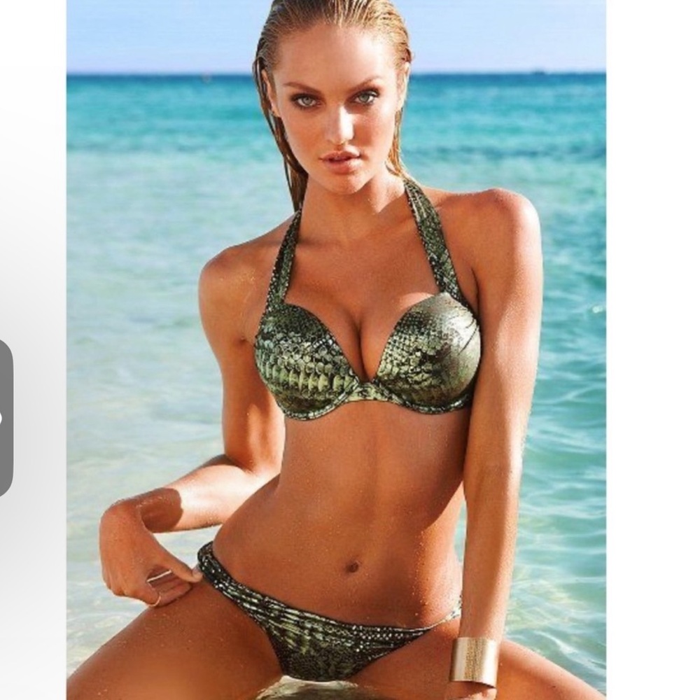 VS mermaid 🧜‍♀️ bombshell set 34D Top and M hoop nude bottoms - Picture 2 of 15